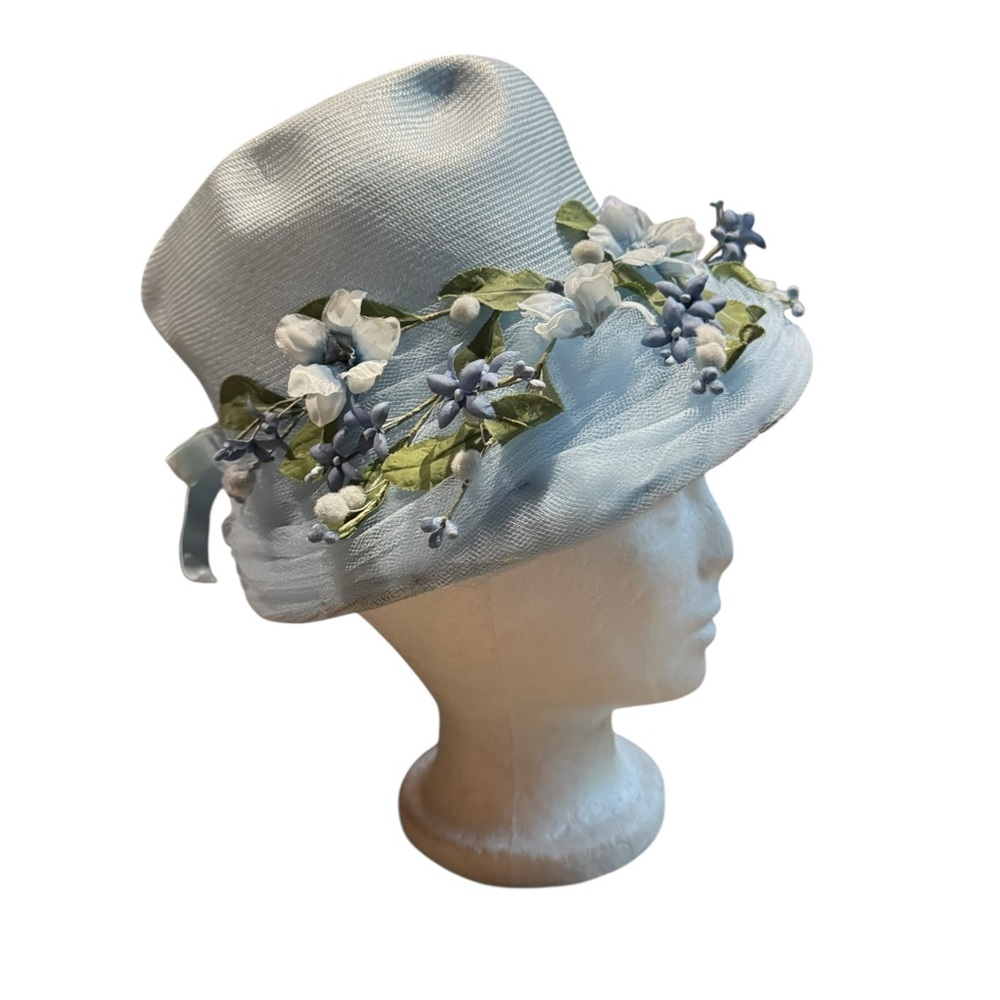 NIB Deadstock 1950s Boston Store Milw. Millinery Floral, Straw & Tulle Bucket Ha